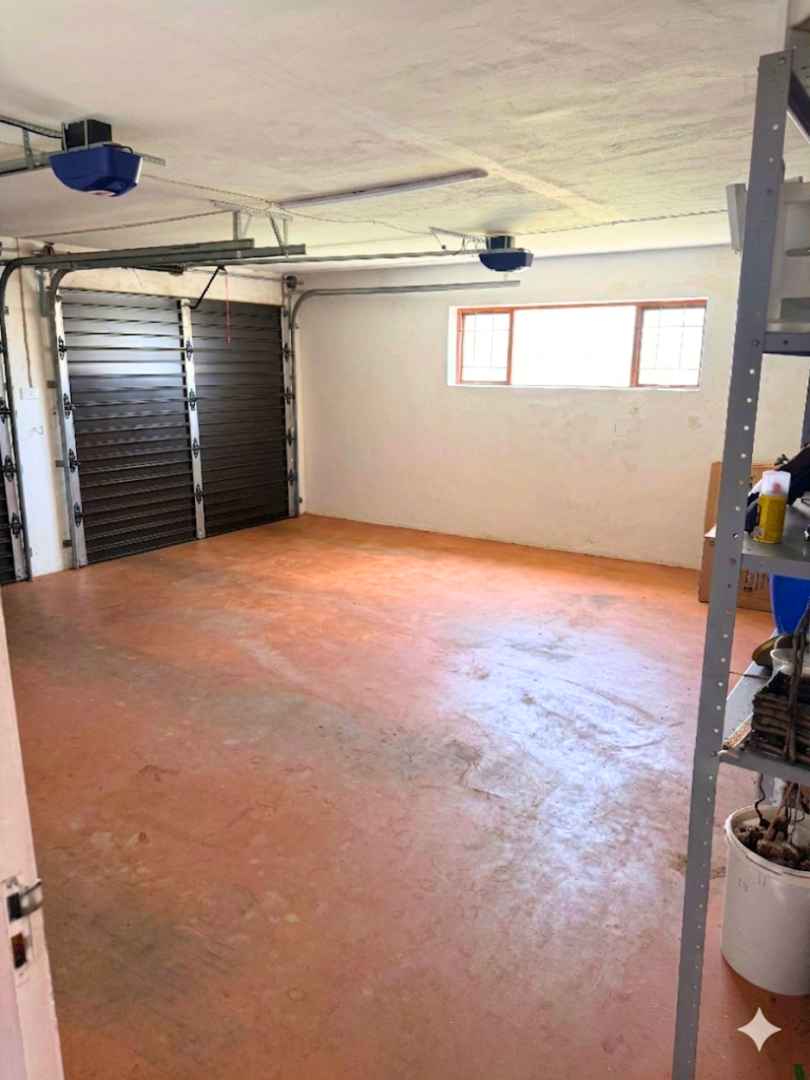 5 Bedroom Property for Sale in Kenton On Sea Eastern Cape